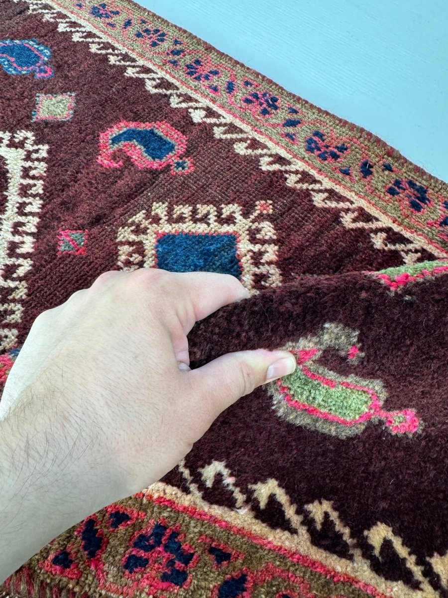 Persian Sirjan Rug | 2' 8