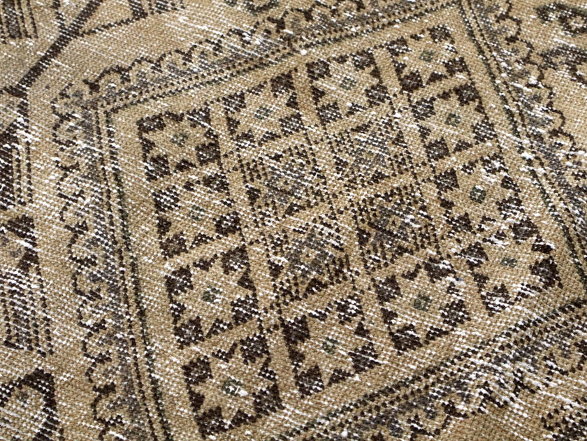 Persian Sirjan Rug | 6' 8” x 9' 11