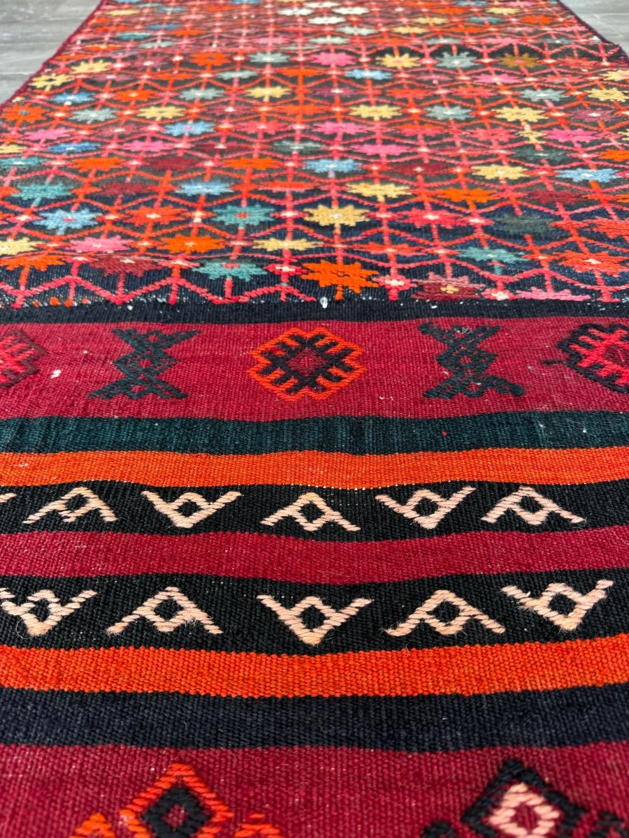 Persian Suzani Kilim | 2' 6