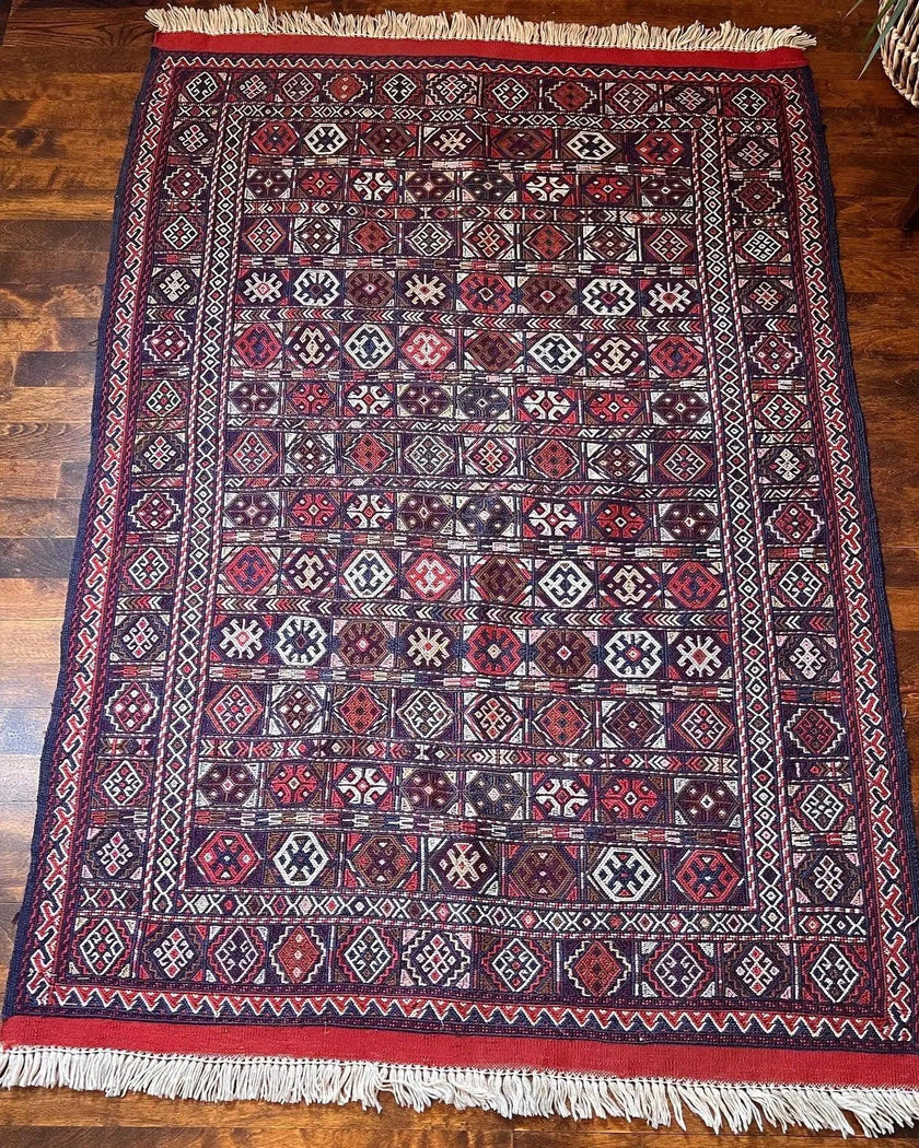 Persian Suzani Kilim | 5' 6