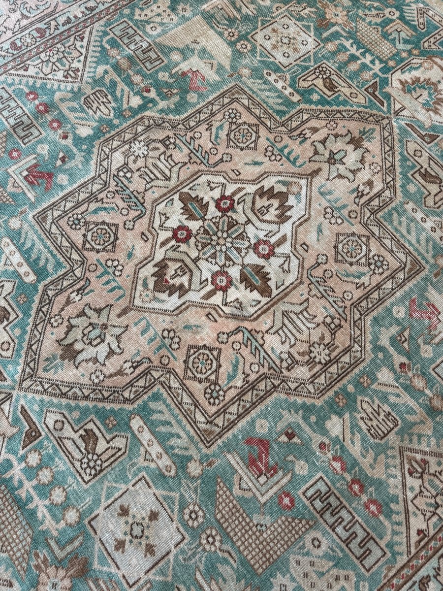 Persian Tabriz Heriz Rug | 6' 6