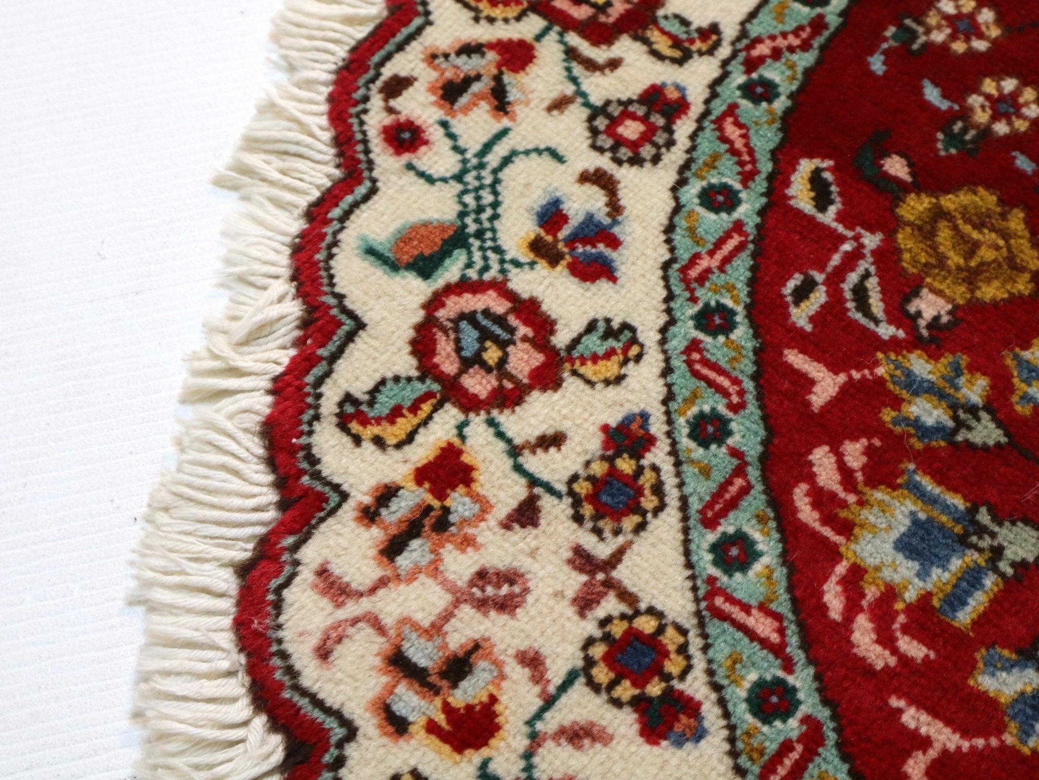 Persian Tabriz Round Rug | 3' 1