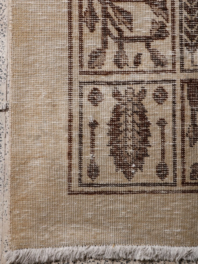 Persian Tabriz Rug | 5' 11” x 8' 10
