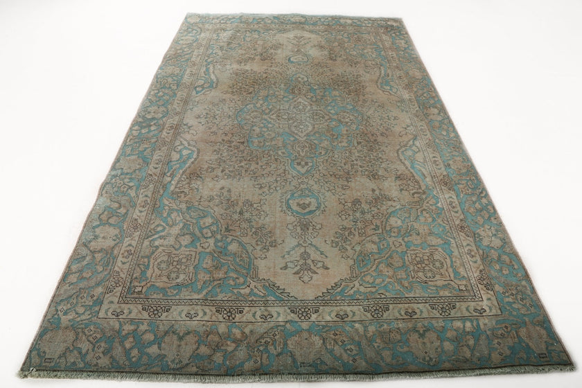 Persian Tabriz Rug | 5' 9