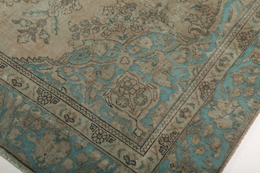 Persian Tabriz Rug | 5' 9