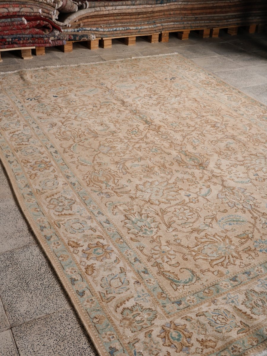 Persian Tabriz Rug | 6' 11” x 10' 1