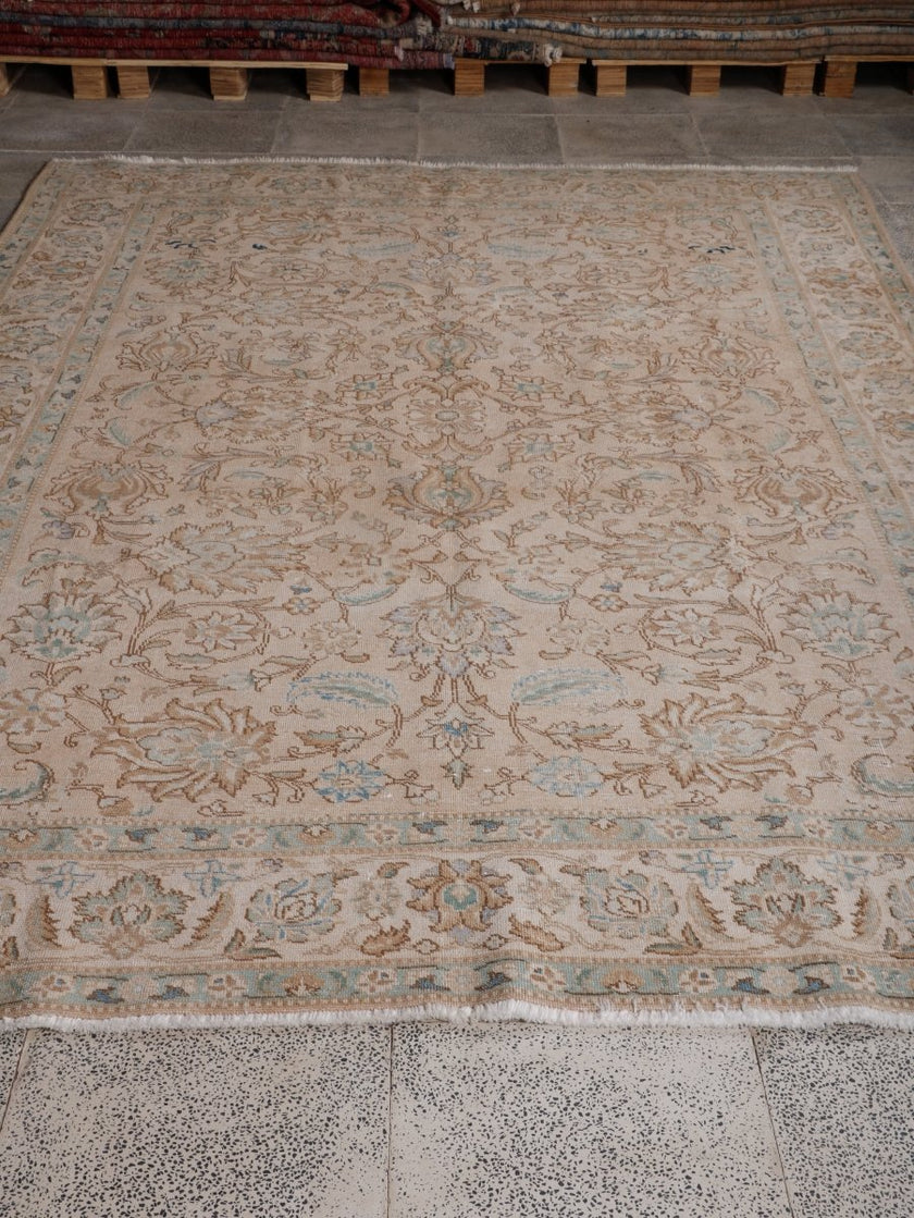 Persian Tabriz Rug | 6' 11” x 10' 1