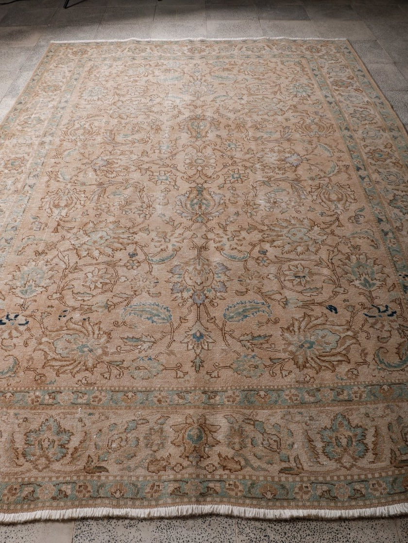 Persian Tabriz Rug | 6' 11” x 10' 1