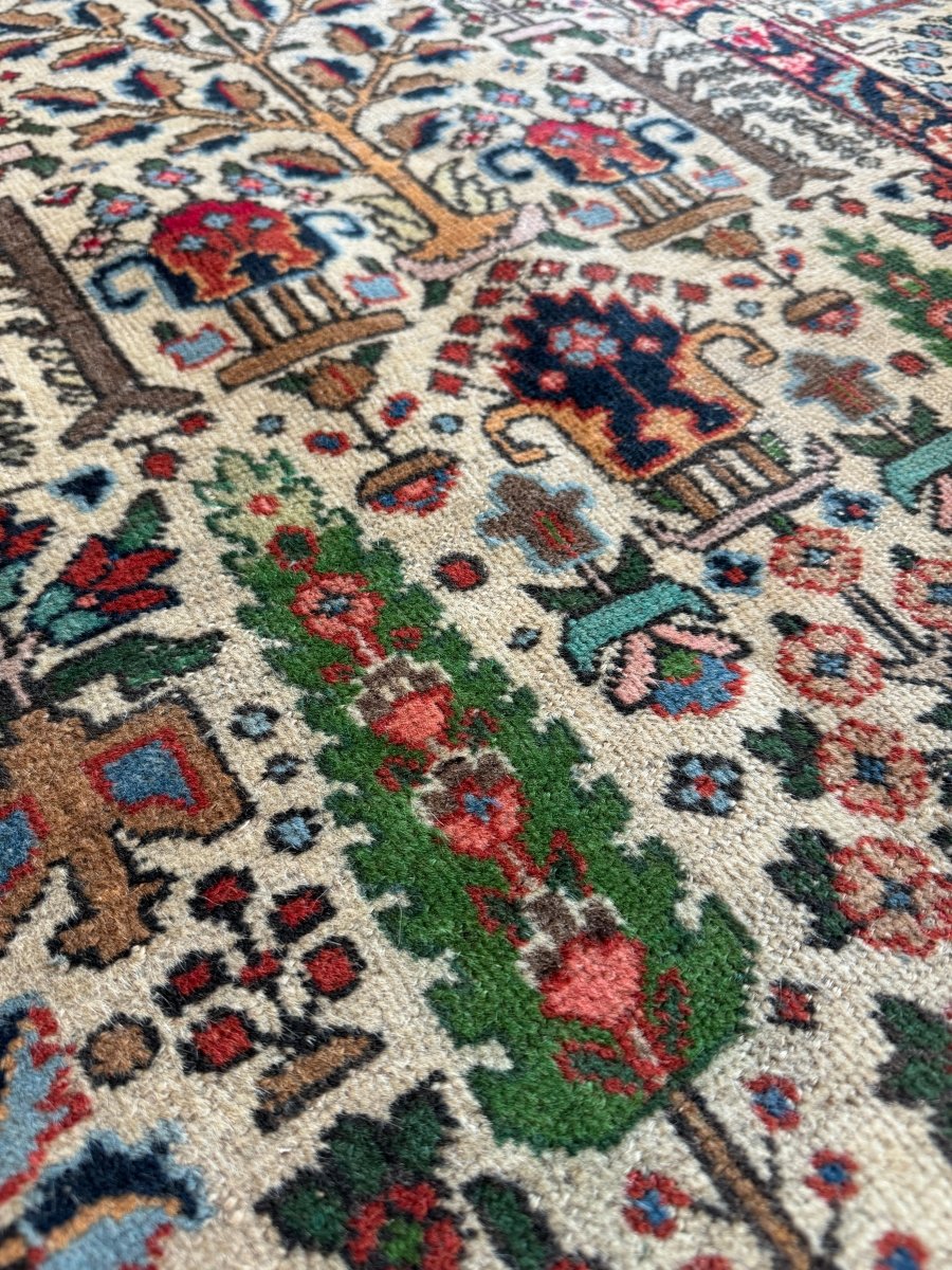 Persian Tabriz Rug | 6' 6