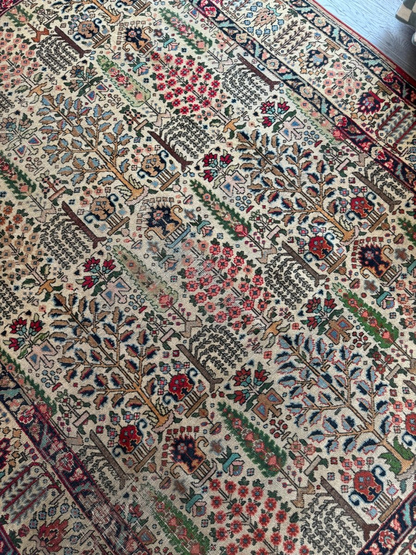 Persian Tabriz Rug | 6' 6