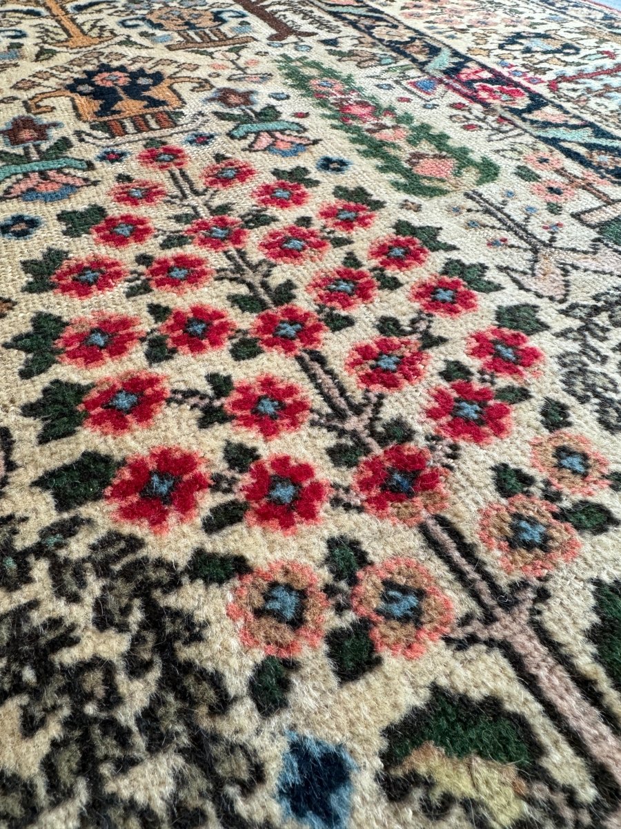 Persian Tabriz Rug | 6' 6