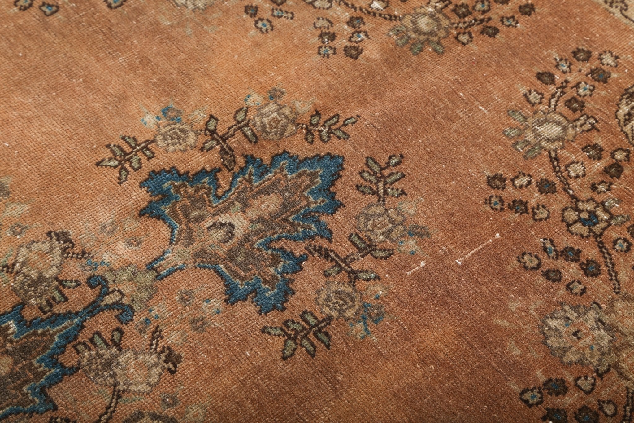 Persian Tabriz Rug | 6' x 9'