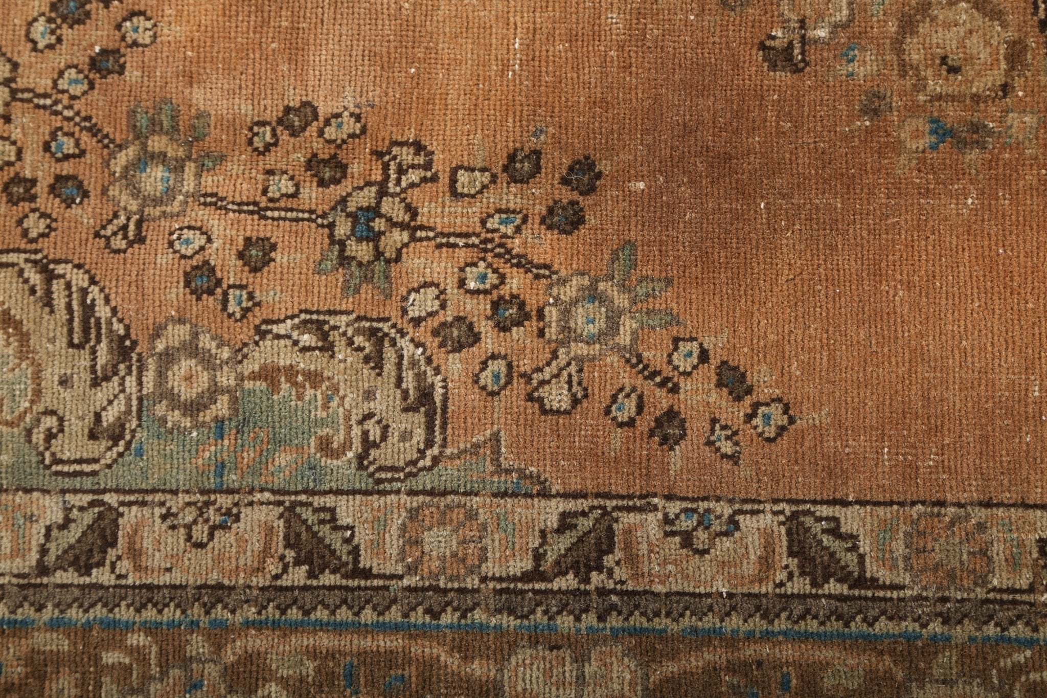 Persian Tabriz Rug | 6' x 9'