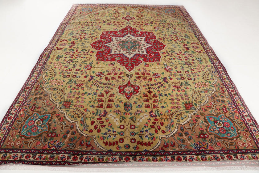 Persian Tabriz Rug | 7' 5