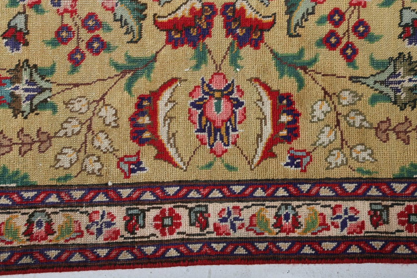 Persian Tabriz Rug | 7' 5