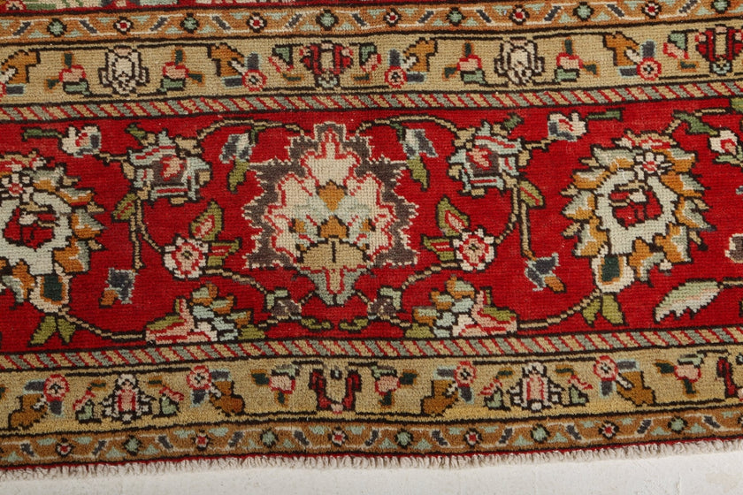 Persian Tabriz Rug | 9' 5