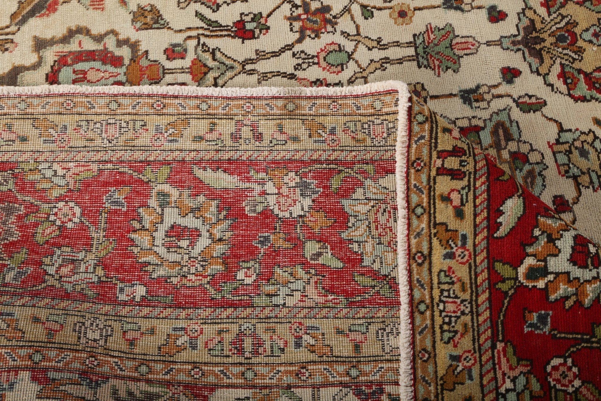 Persian Tabriz Rug | 9' 5