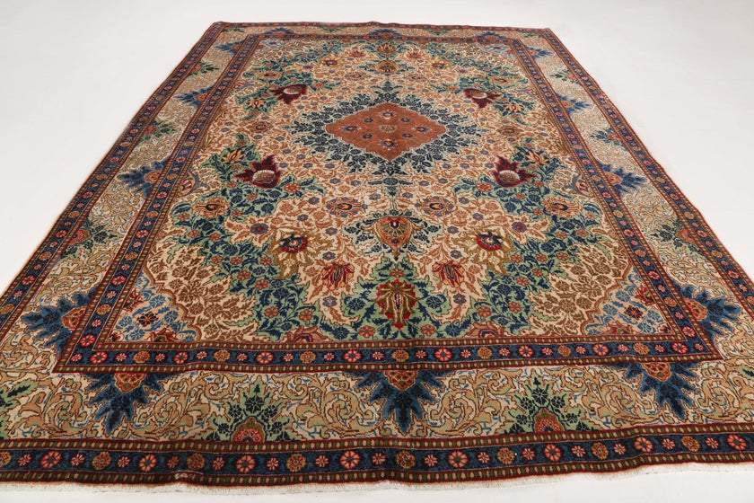 Persian Tabriz Rug | 9' 5