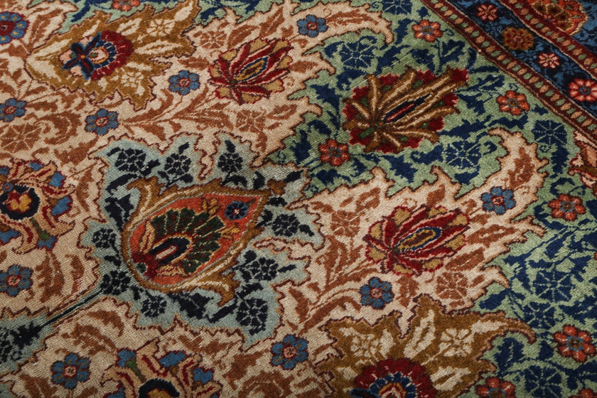Persian Tabriz Rug | 9' 5