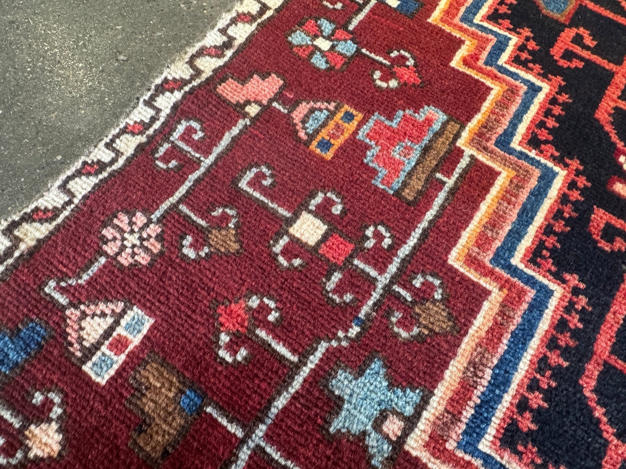 Persian Tuyserkan Rug | 2' 8