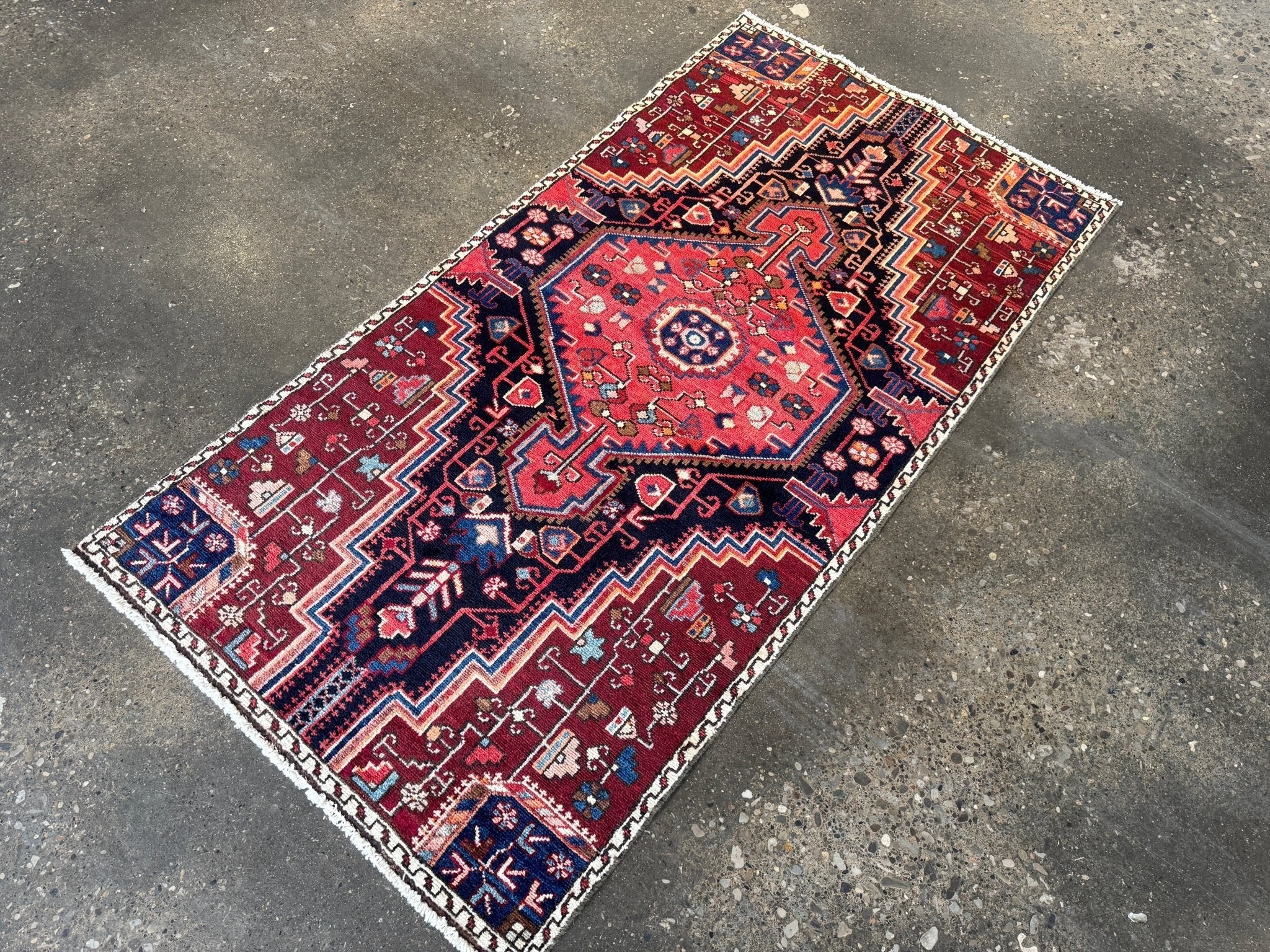 Persian Tuyserkan Rug | 2' 8