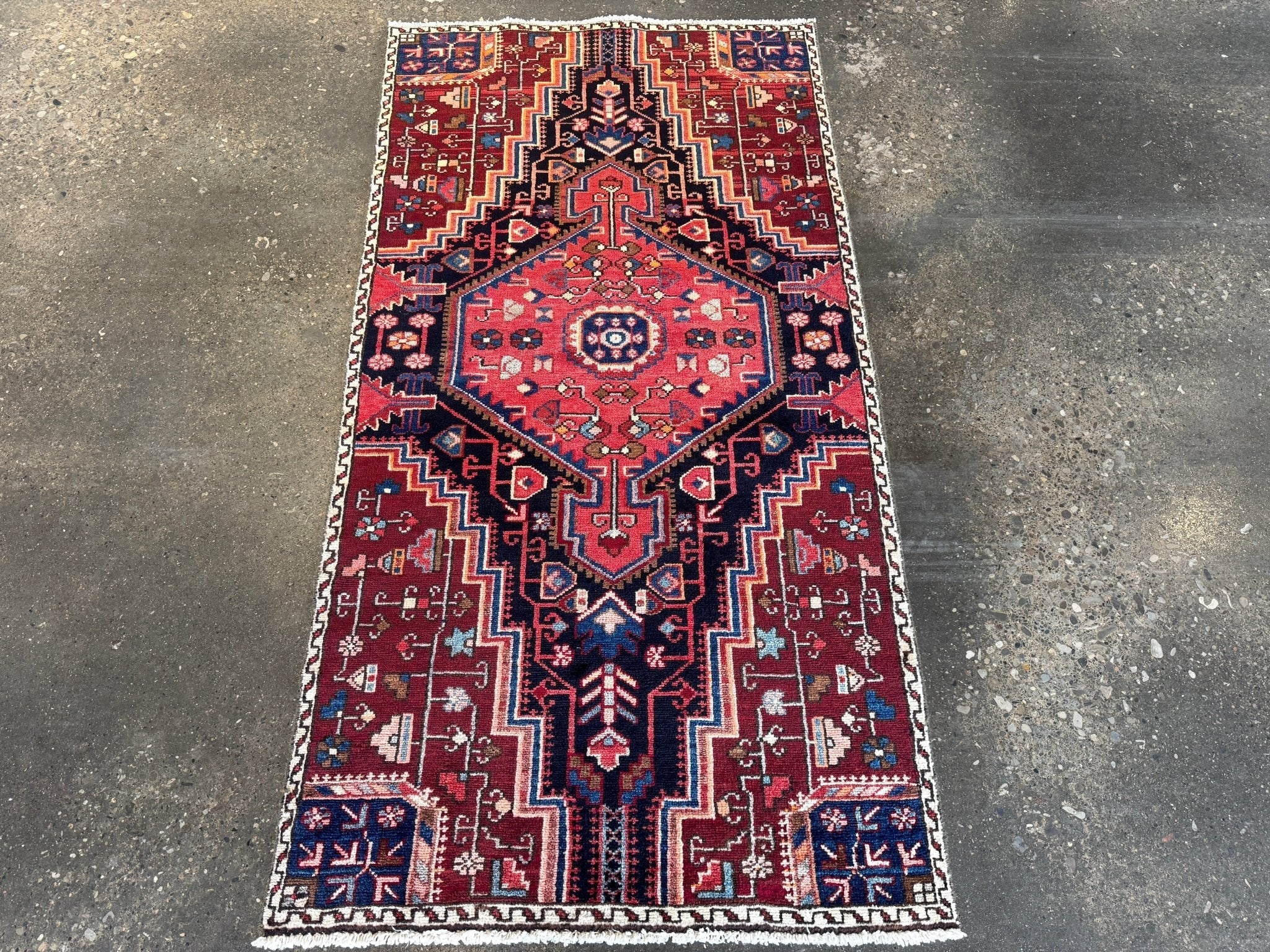 Persian Tuyserkan Rug | 2' 8