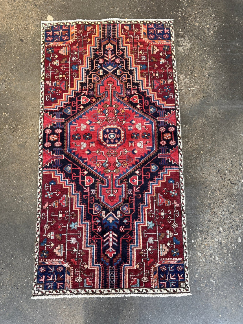 Persian Tuyserkan Rug | 2' 8