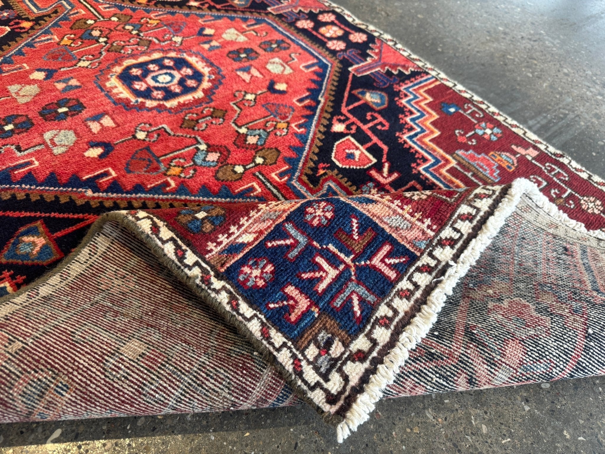 Persian Tuyserkan Rug | 2' 8