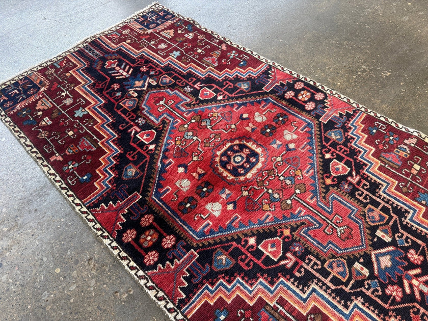 Persian Tuyserkan Rug | 2' 8