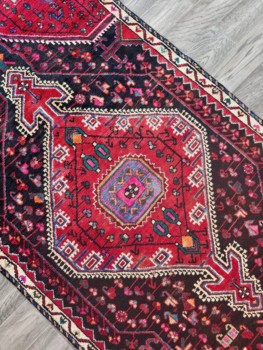 Persian Tuyserkan Rug | 3' 8
