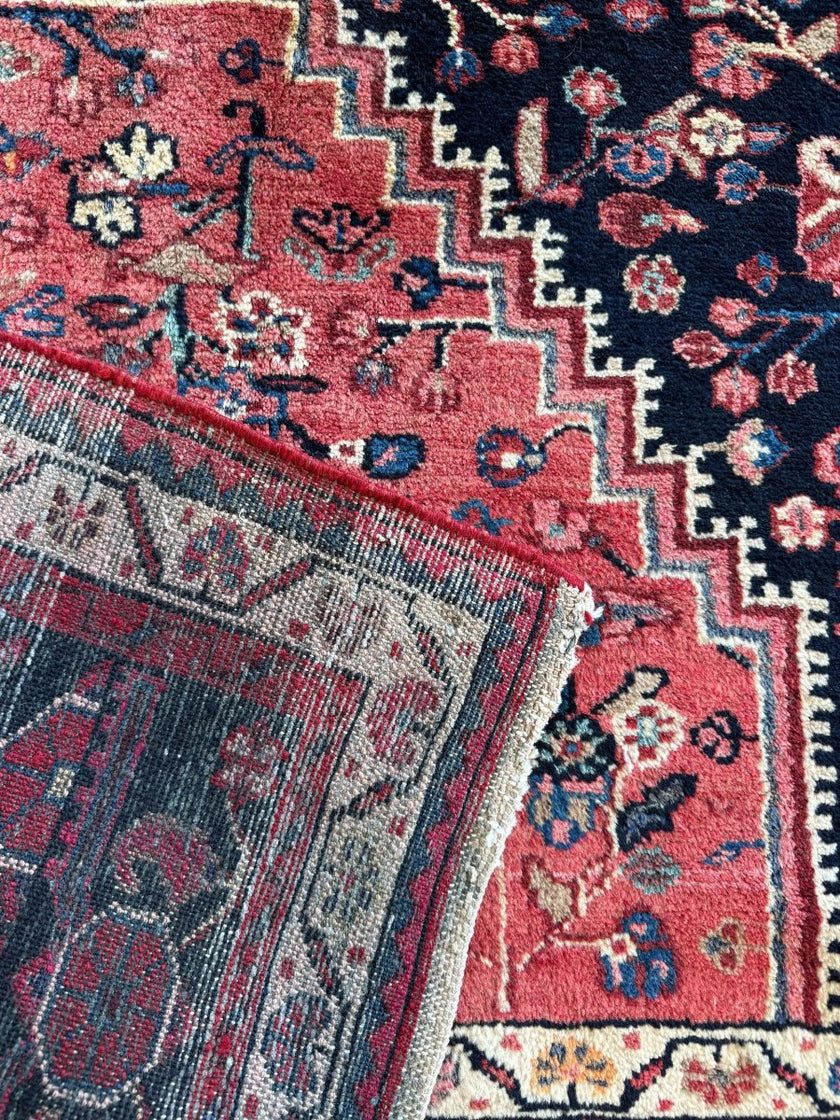 Persian Tuyserkan Rug | 5' 6