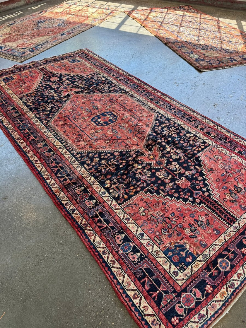 Persian Tuyserkan Rug | 5' 6