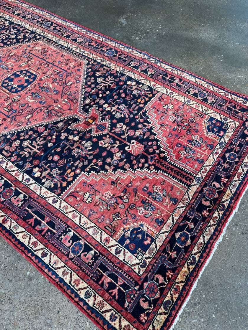 Persian Tuyserkan Rug | 5' 6
