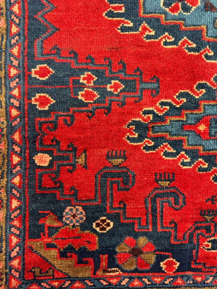 Persian Viss Rug | 3' 7” x 4' 11
