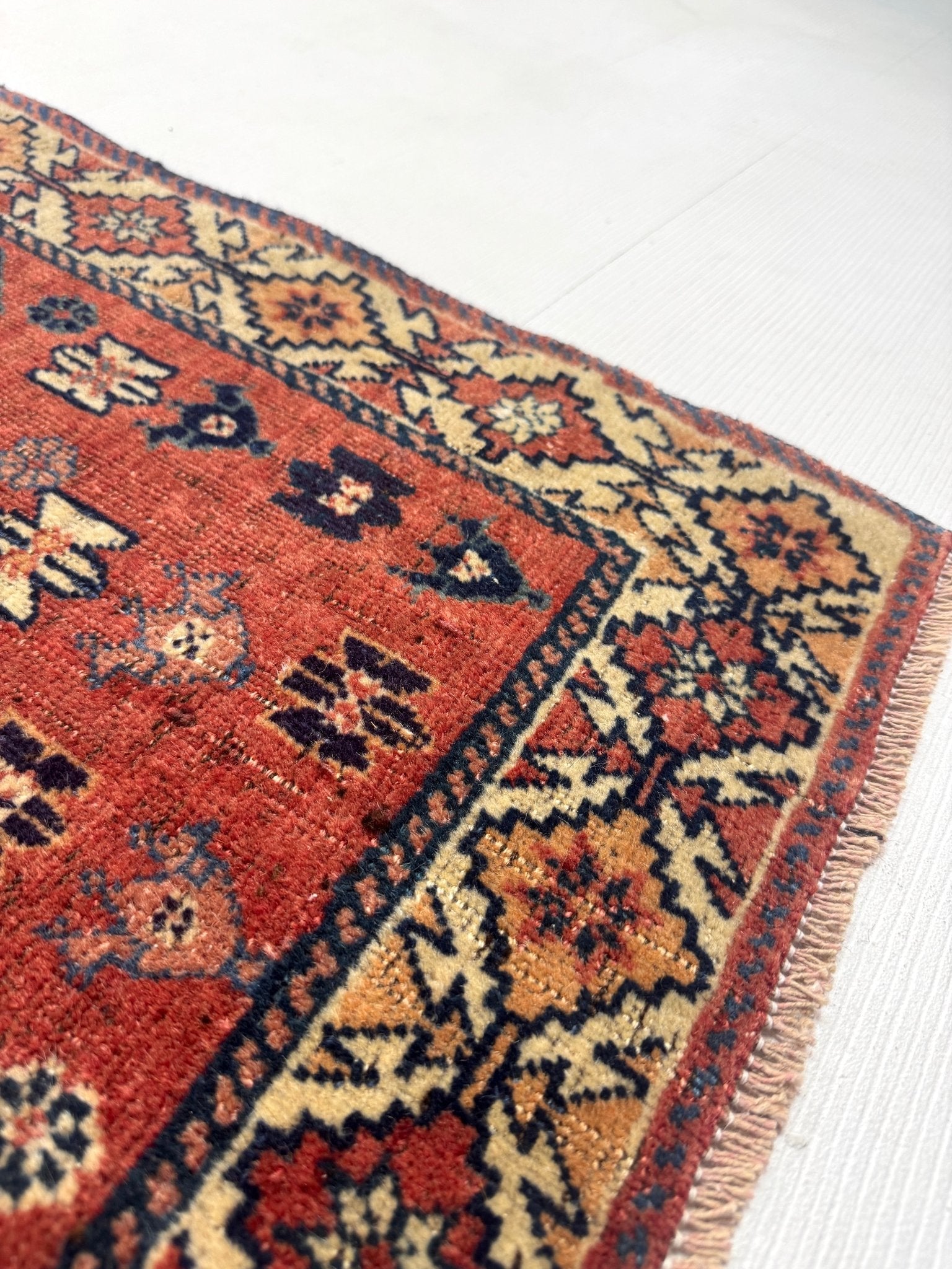 Persian Yalameh Rug | 3' 1” x 4' 6