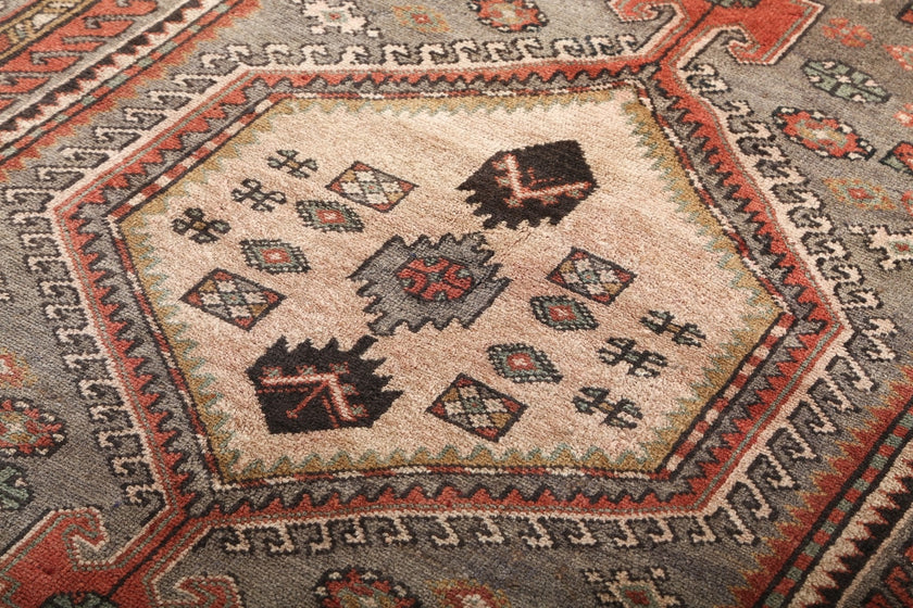 Persian Zanjan Rug | 4' 3