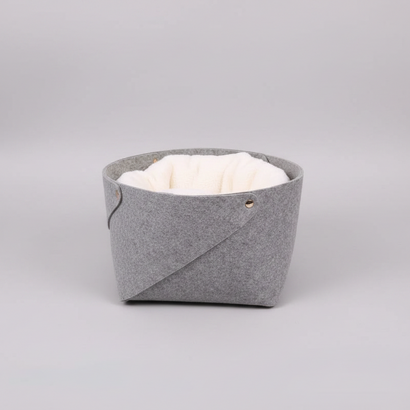 Cozy Enclosed Pet Bed – Windproof Removable Nest for Cats & Dogs (S/M)