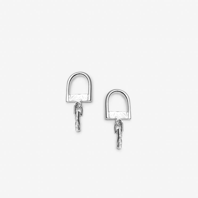 Ouverte d’esprit - Boucles d'oreilles géométriques avec ou sans breloque