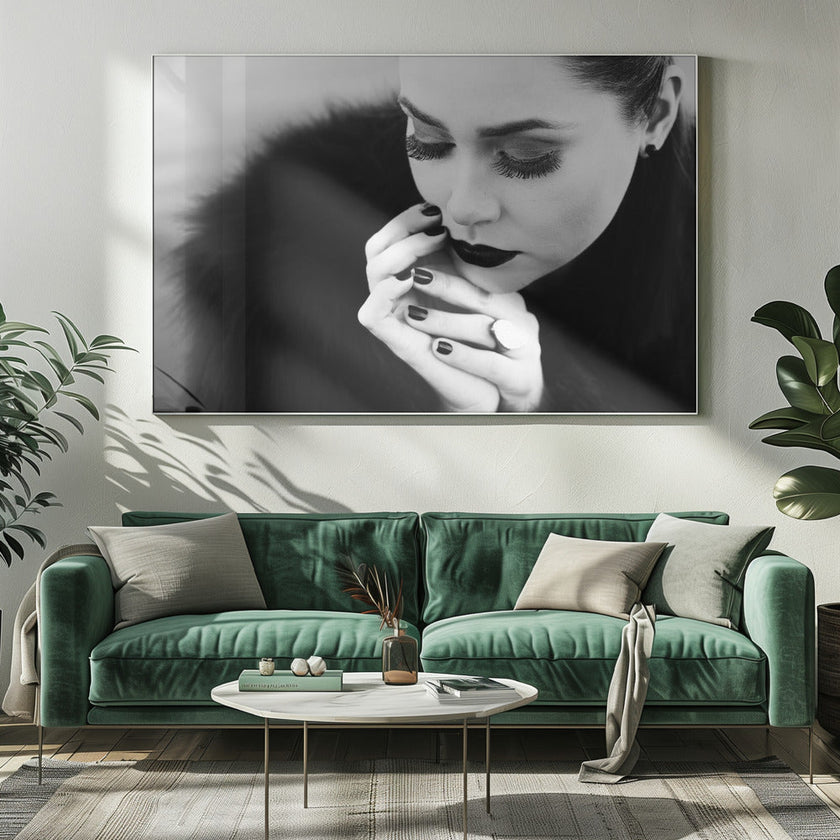 Wall art between fingers