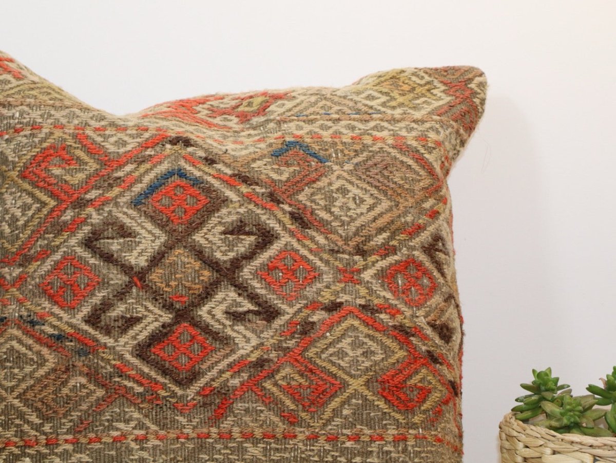 Pillow No. 024 | 18