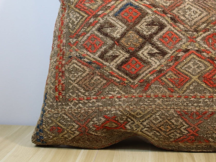 Pillow No. 024 | 18