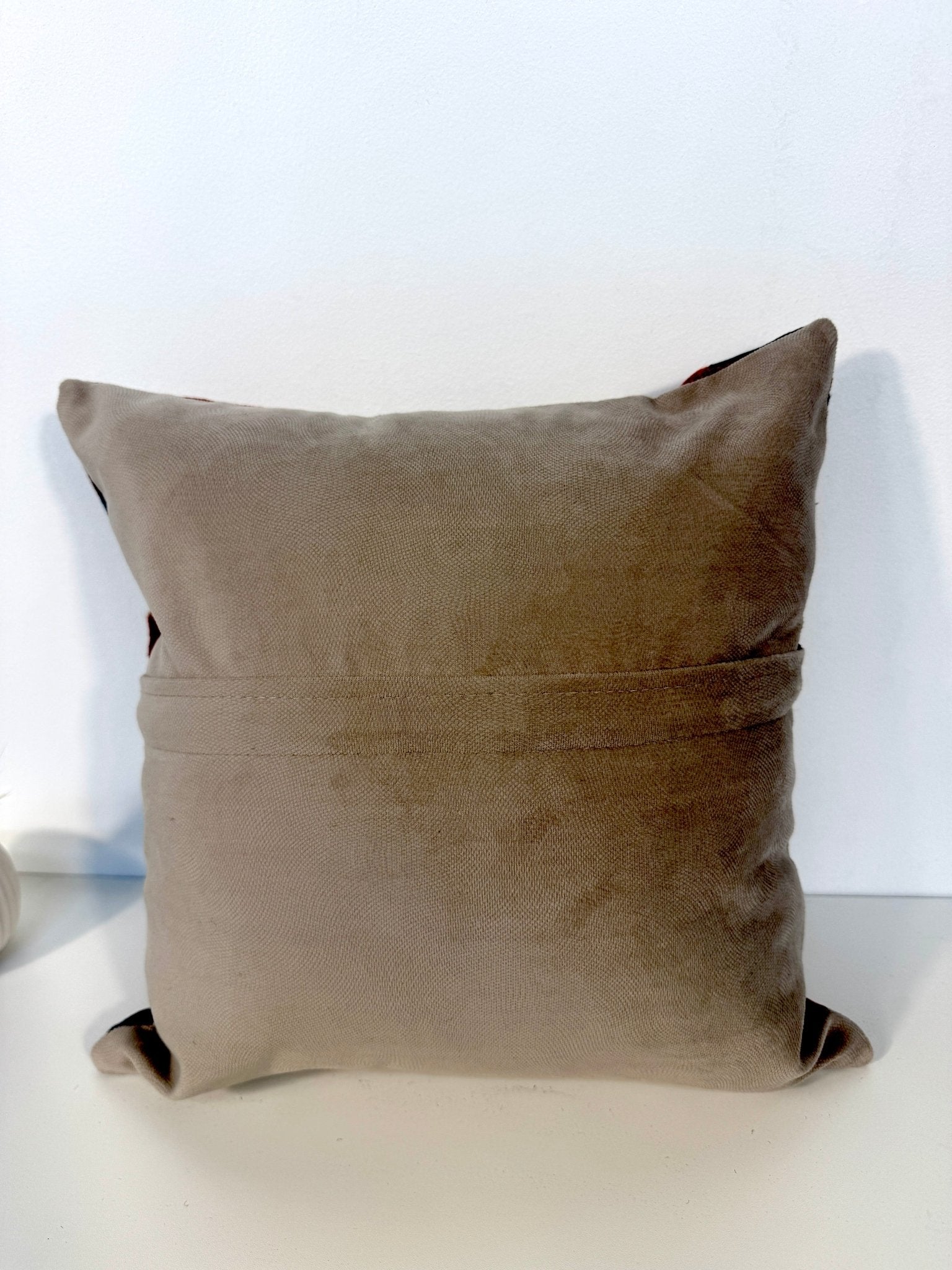 Pillow No. 025 | 16