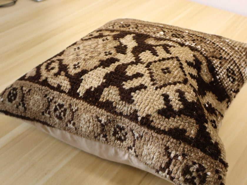 Pillow No. 026 | 16