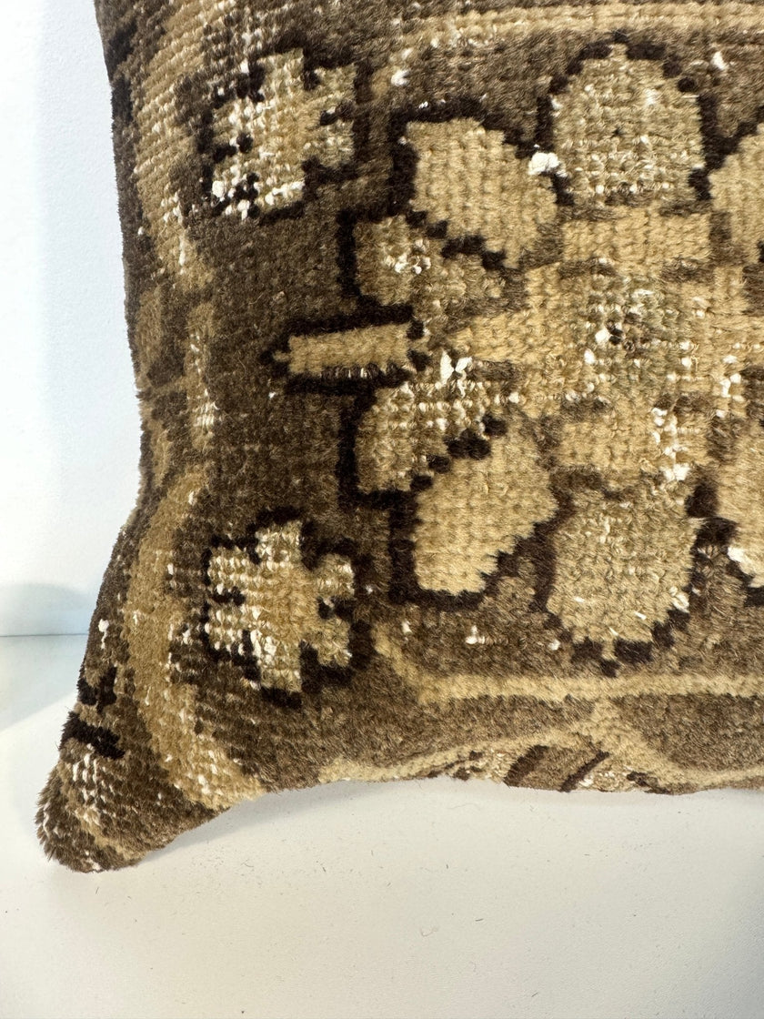 Pillow No. 027 | 16