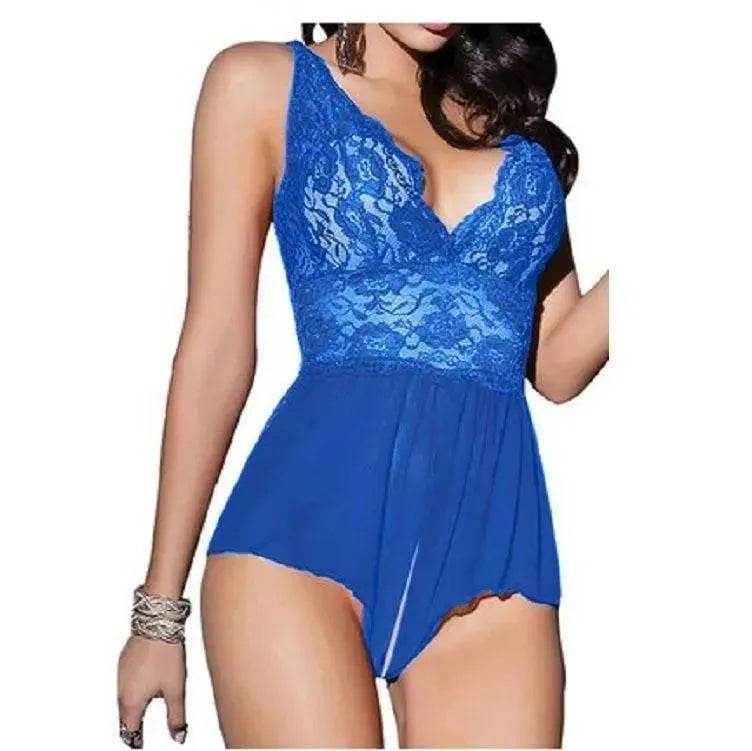 Plus size lingerie with the finest fabrics and delicate lace