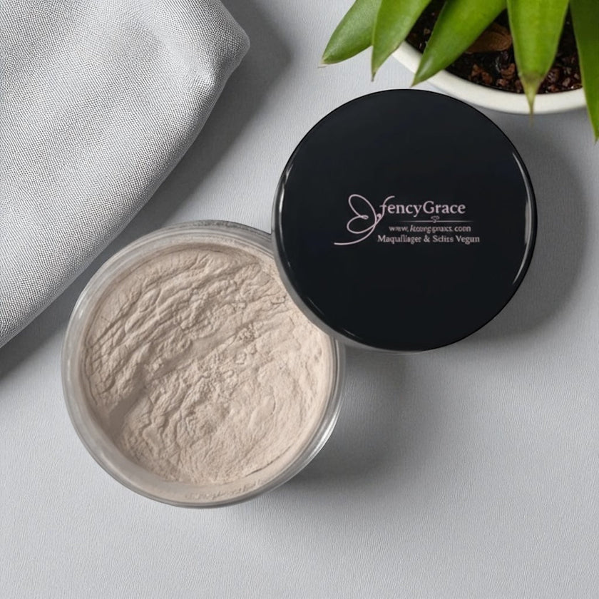 Poudre de Finition Vegan FencyGrace – Matifiante, Lissante & Longue Tenue