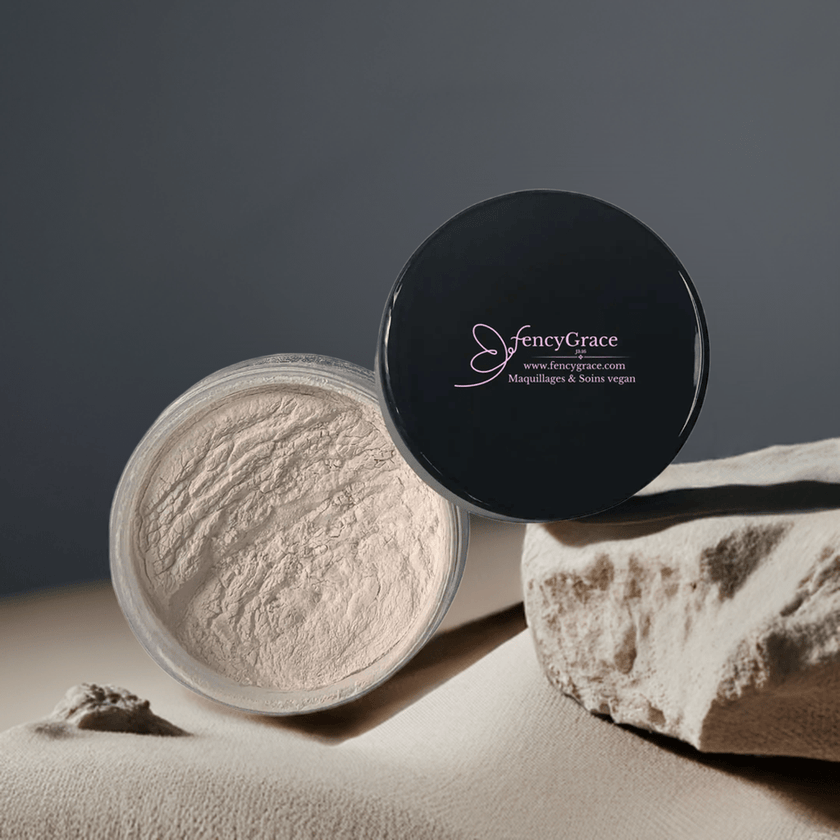 Poudre de Finition Vegan FencyGrace – Matifiante, Lissante & Longue Tenue