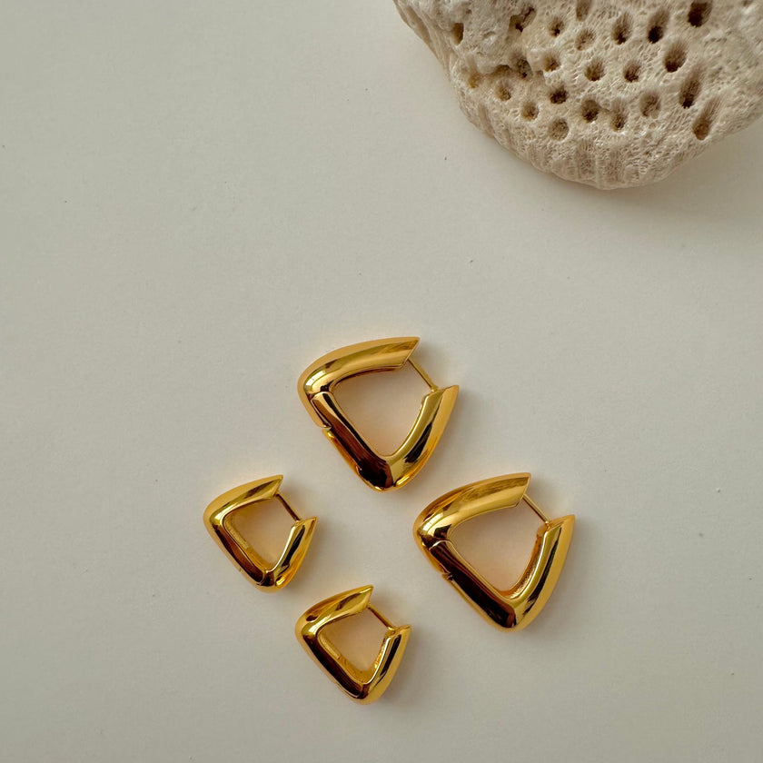Pyramid Hoops- Small Gold