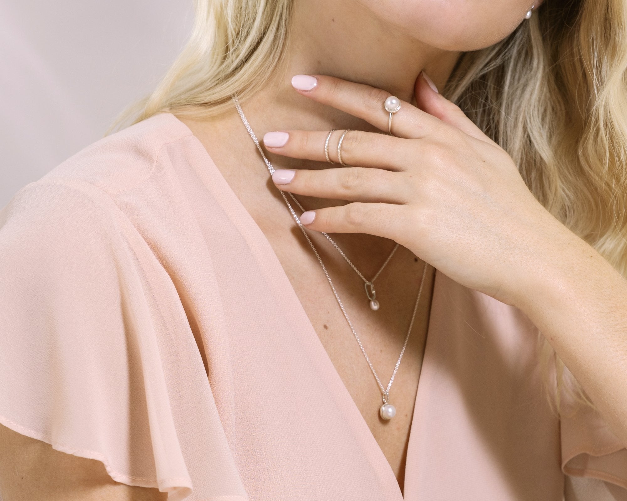 pendentif délicat avec perle naturelle
