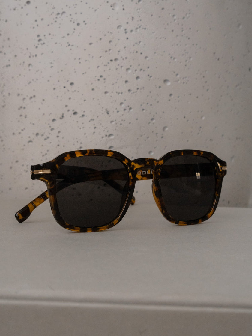 Quinn – Retro Square Sunglasses | Bolero Eyewear